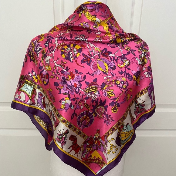 Beautiful Large Scarf/Wrap - Picture 1 of 3